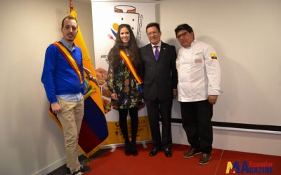 Ceremonia de condecoración de honor a la gastronomía fusión ecuatoriano – española.